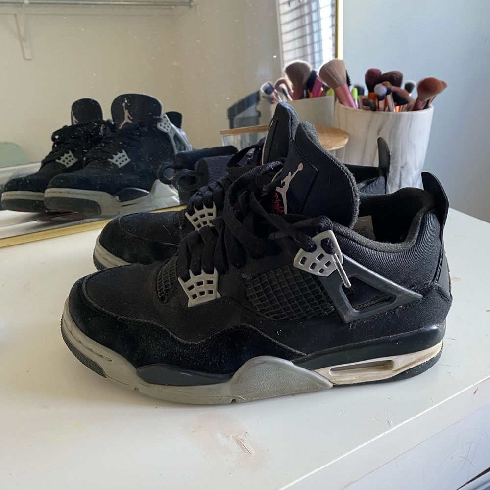Jordan 4 black canva